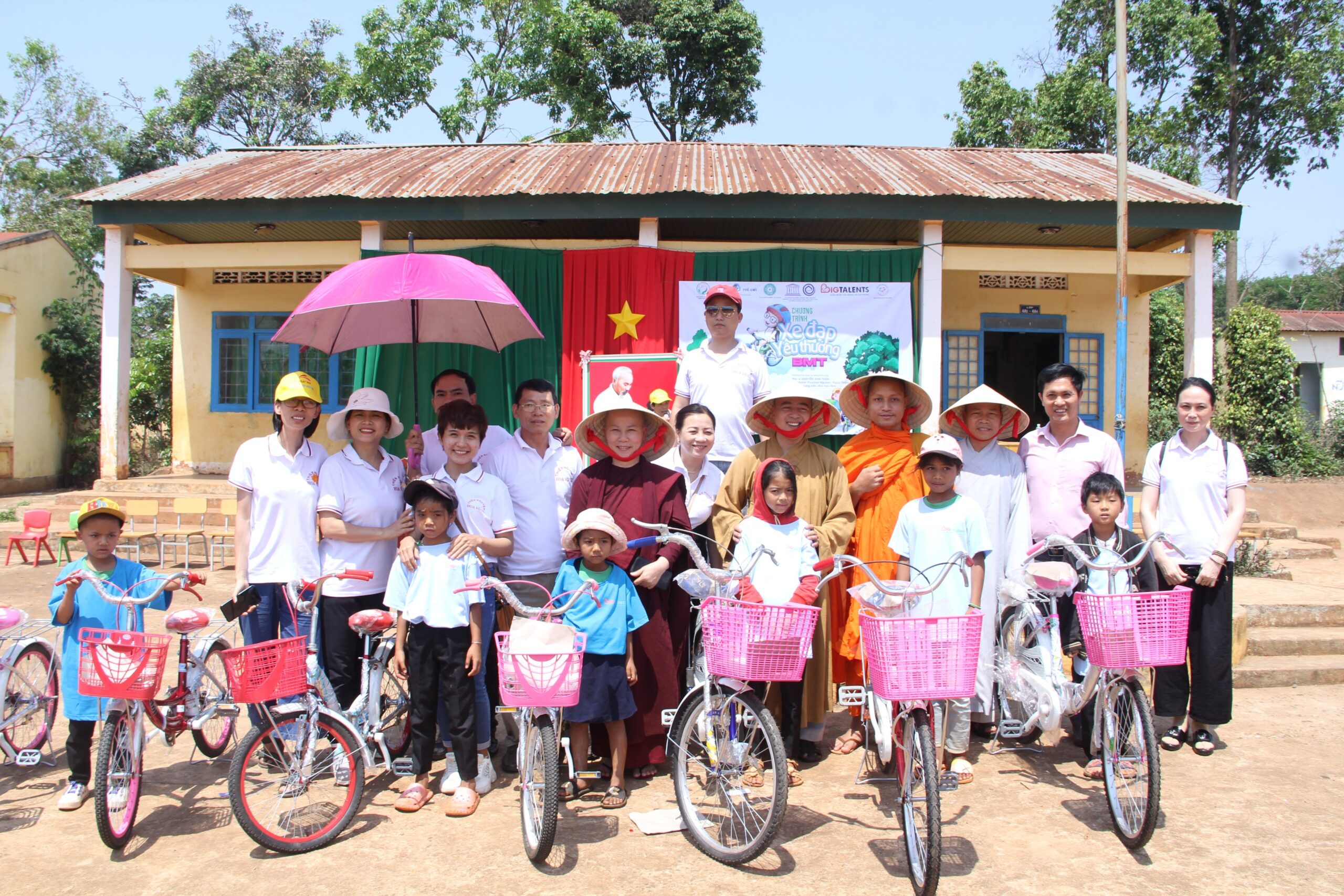 Jolie Cooking Class supporting children in mountain villages in Central Vietnam