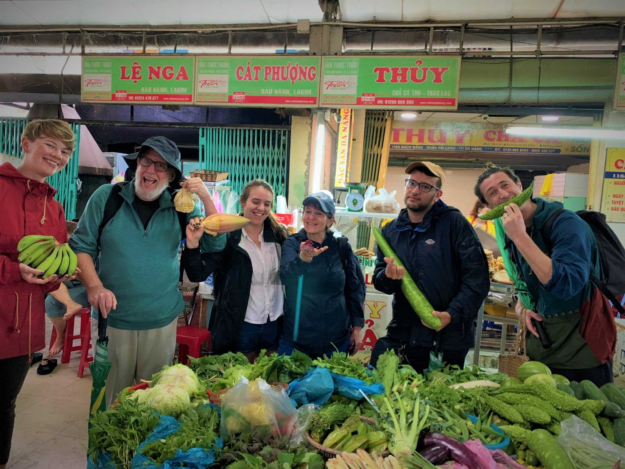 Students learning authentic Vietnamese cooking in Da Nang