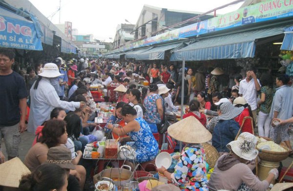 Danang has many amazing local markets.