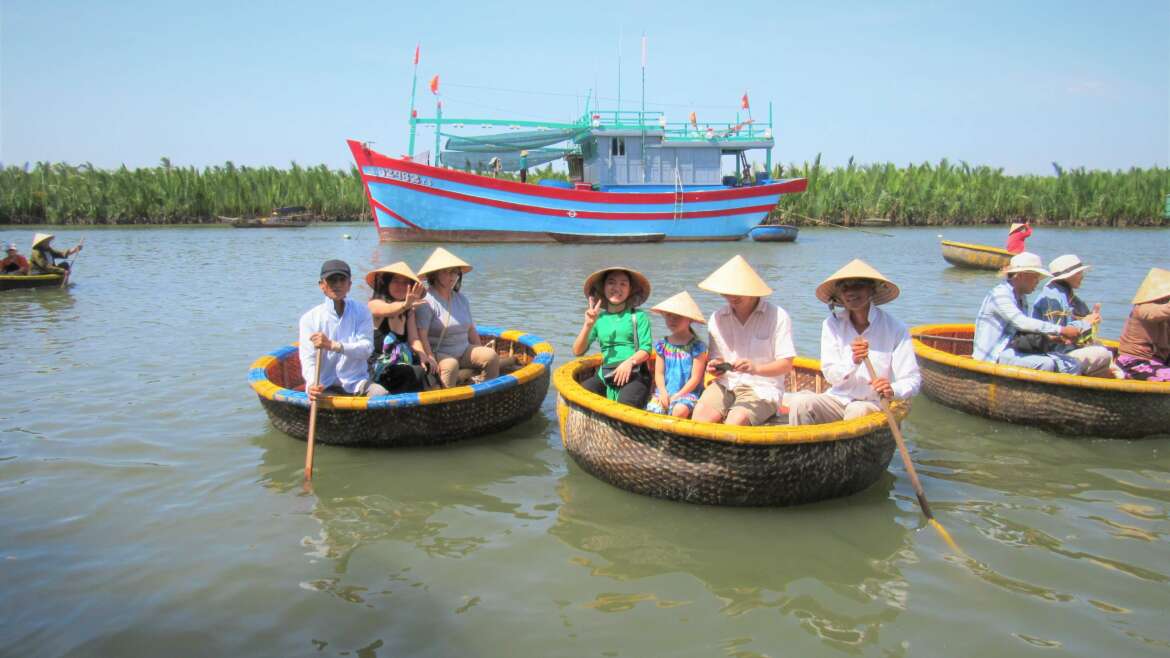  Hoi An Eco Cooking Class (Market-Coffee-Basket Boat-Cooking) (JHA5)