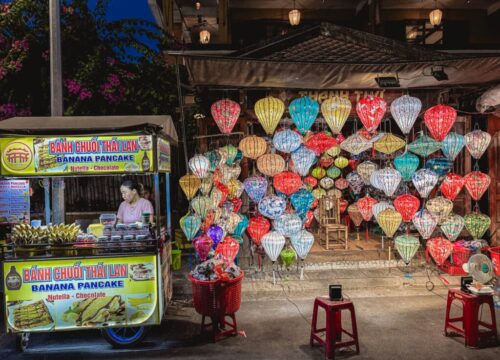 Hoi An Evening Food Tour: Taste the Ancient Town After Dark